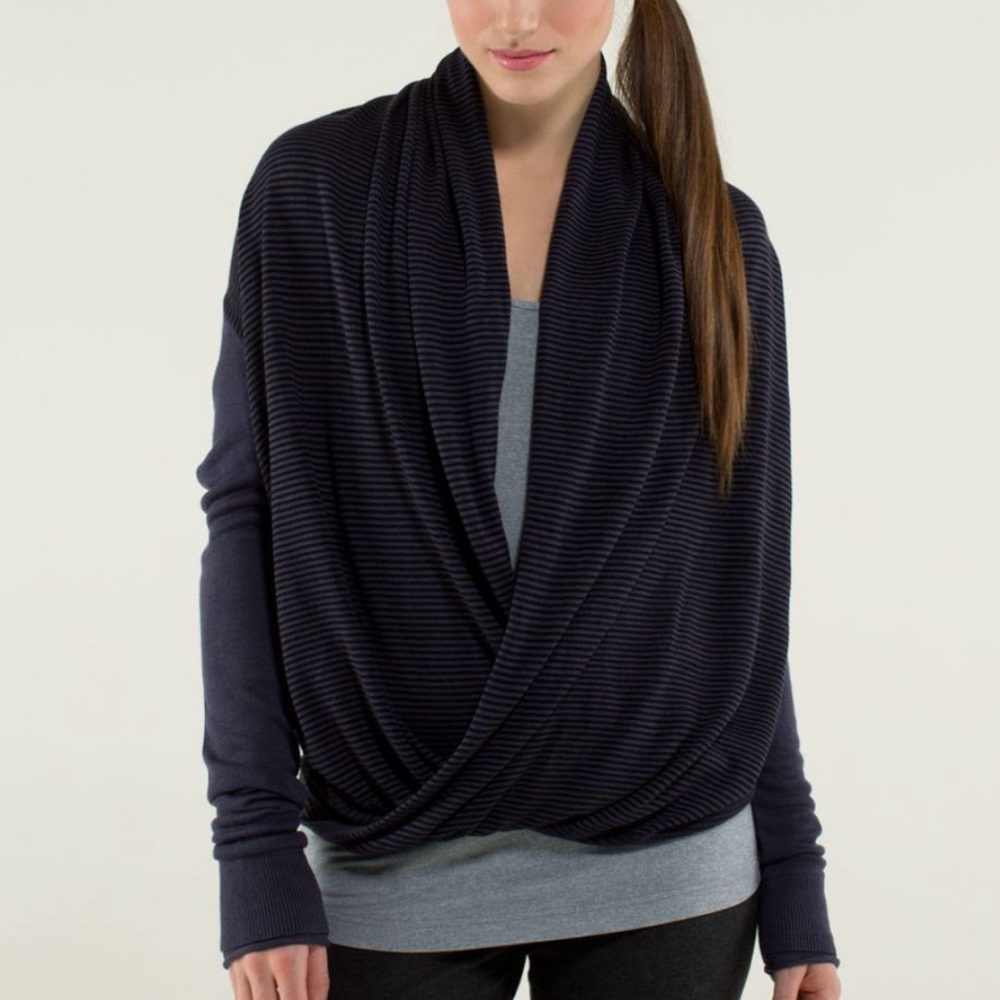 Lululemon Iconic Sweater Wrap small